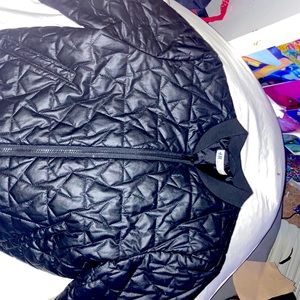 I am selling a black  H&M puffy jacket